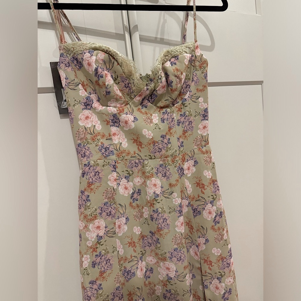 House of CB Floral Dress in Cream and Purple - Picture 6 of 7